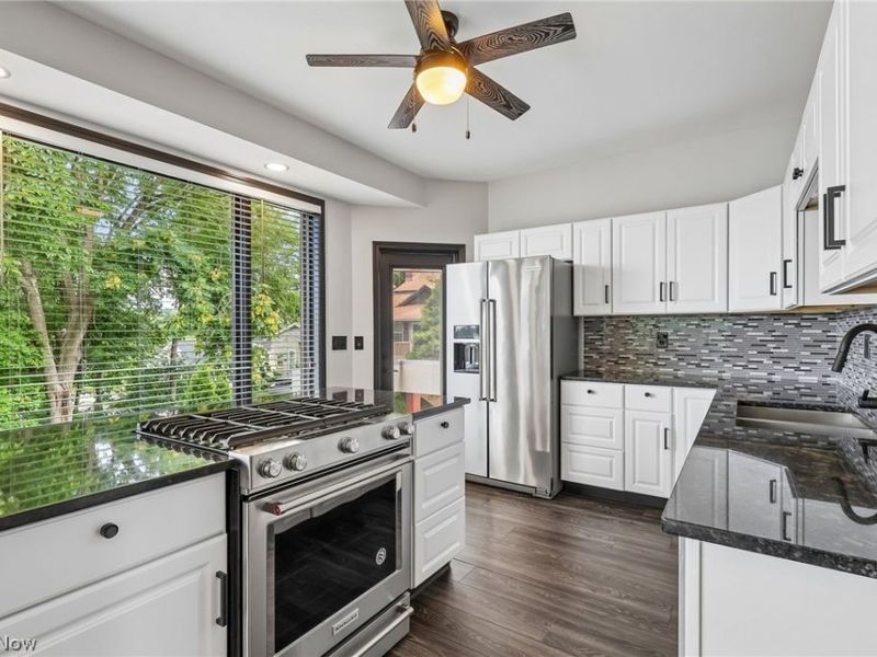 5490 Springlake Road NW, Canton, OH 44718 Photo 16