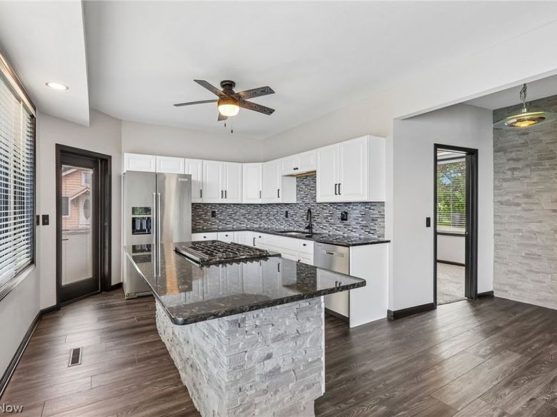 5490 Springlake Road NW, Canton, OH 44718 Photo 17