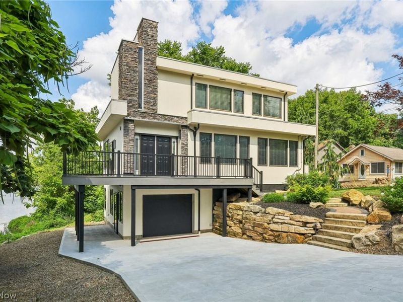 5490 Springlake Road NW, Canton, OH 44718 Photo 3
