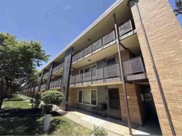 9626 W Higgins Road , Unit 2A, Rosemont, IL 60018