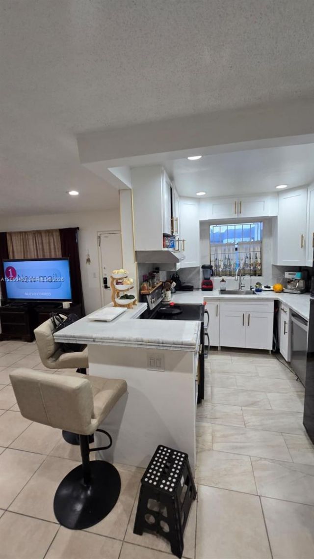 13500 NE 3rd Ct , Unit 416, North Miami, FL 33161 Photo