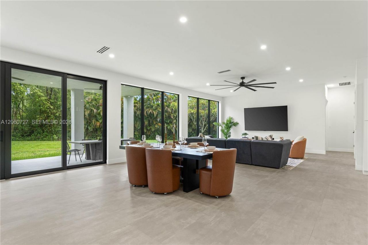 360 Holly Ln, Plantation, FL 33317 Photo