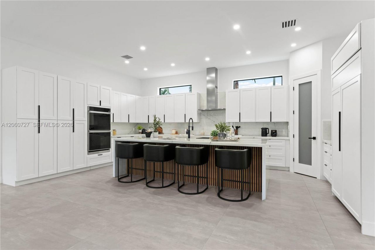 360 Holly Ln, Plantation, FL 33317 Photo