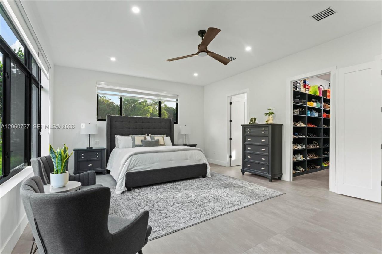 360 Holly Ln, Plantation, FL 33317 Photo