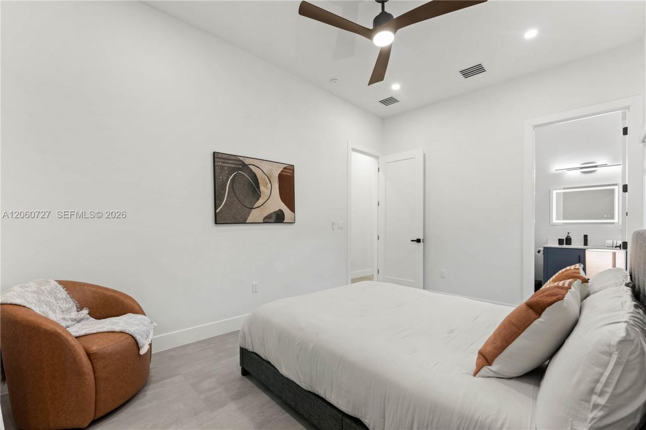 360 Holly Ln, Plantation, FL 33317 Photo