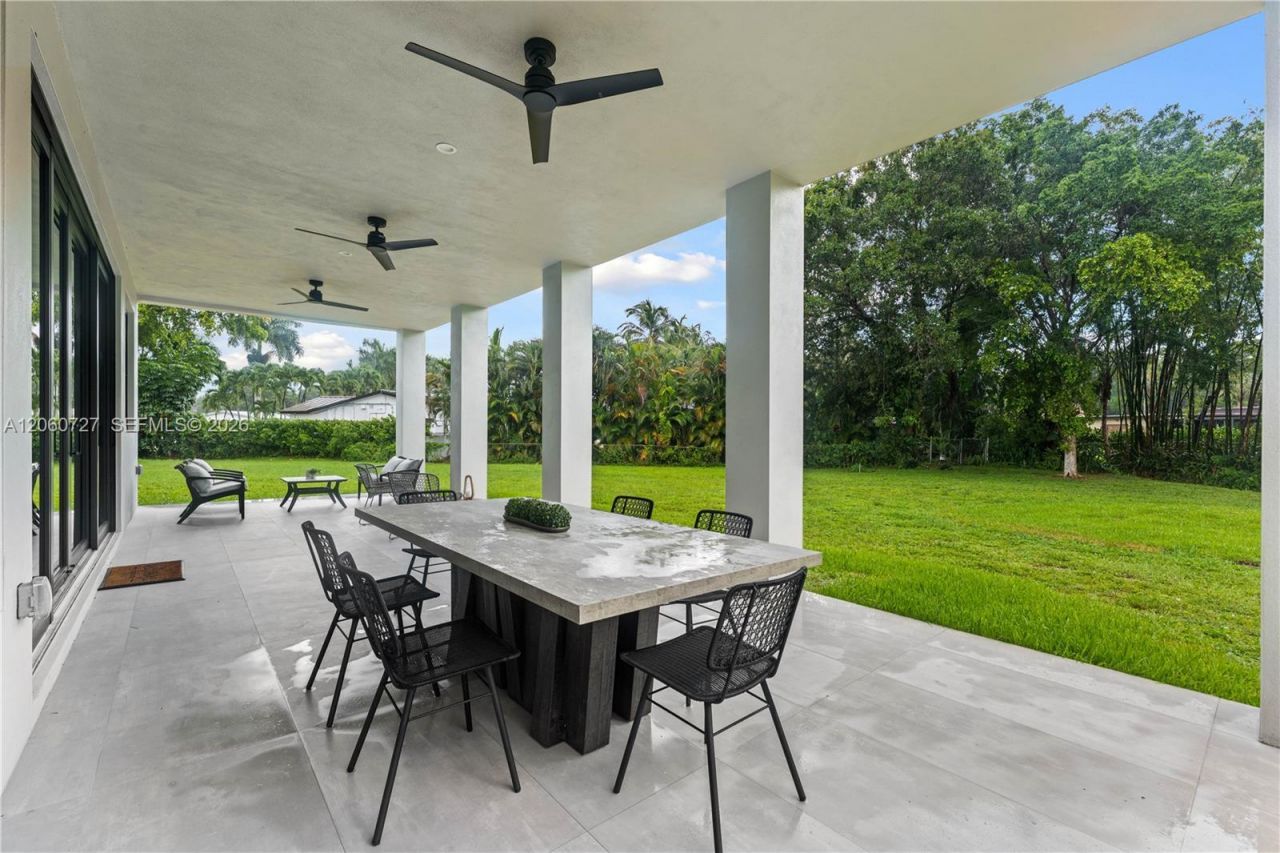 360 Holly Ln, Plantation, FL 33317 Photo