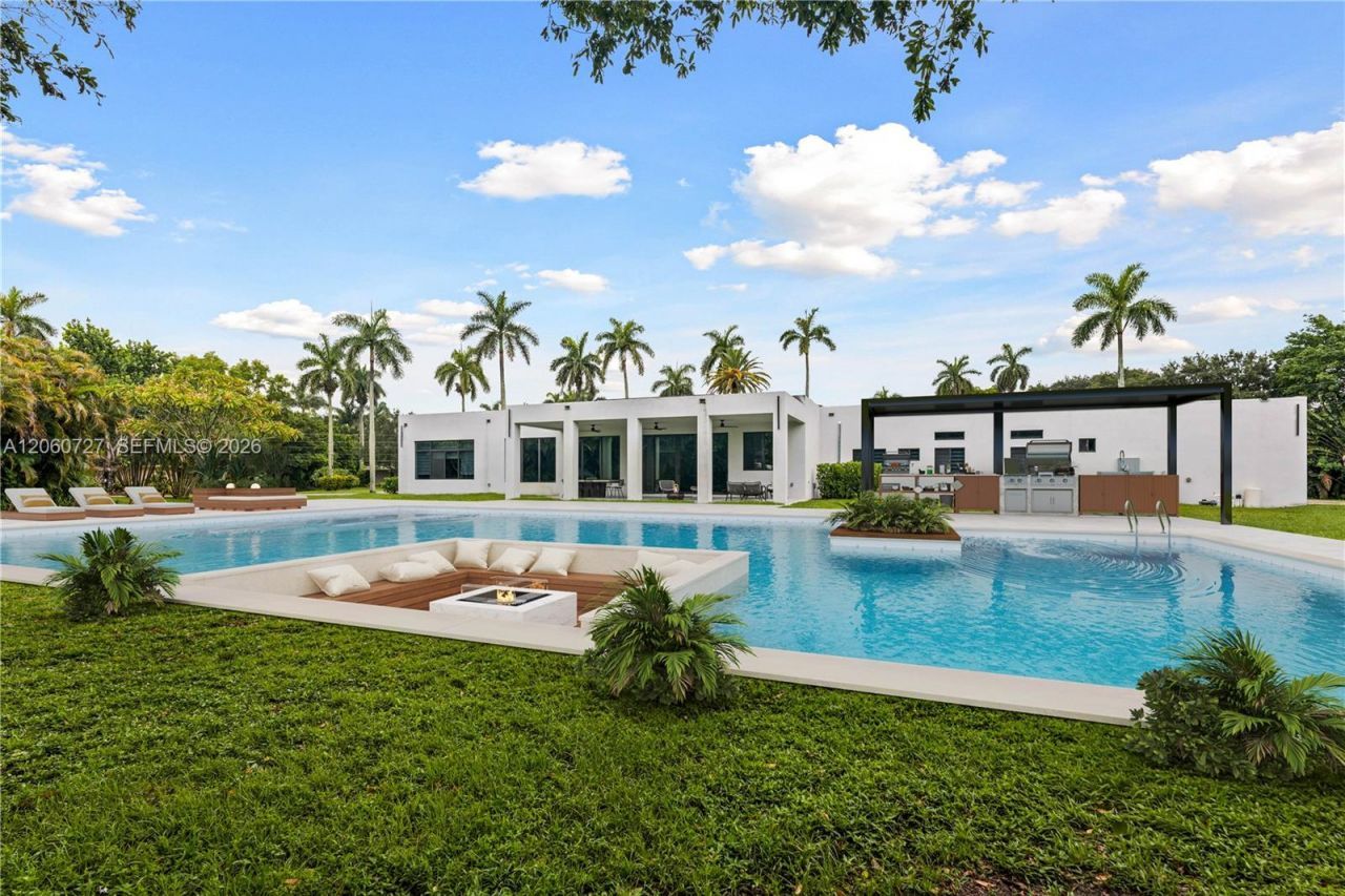 360 Holly Ln, Plantation, FL 33317 Photo