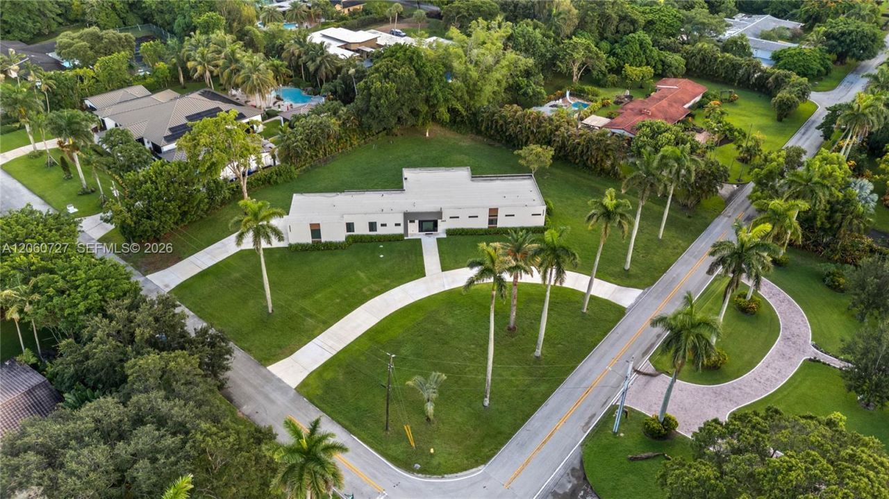 360 Holly Ln, Plantation, FL 33317 Photo