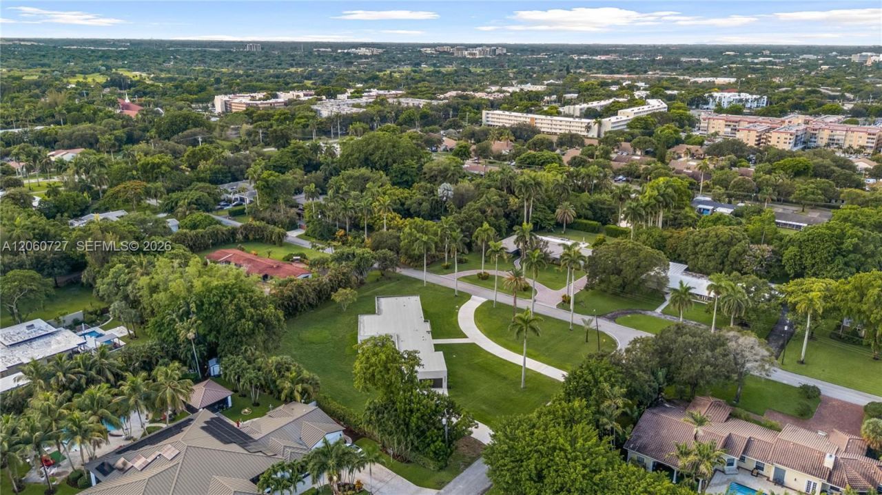 360 Holly Ln, Plantation, FL 33317 Photo