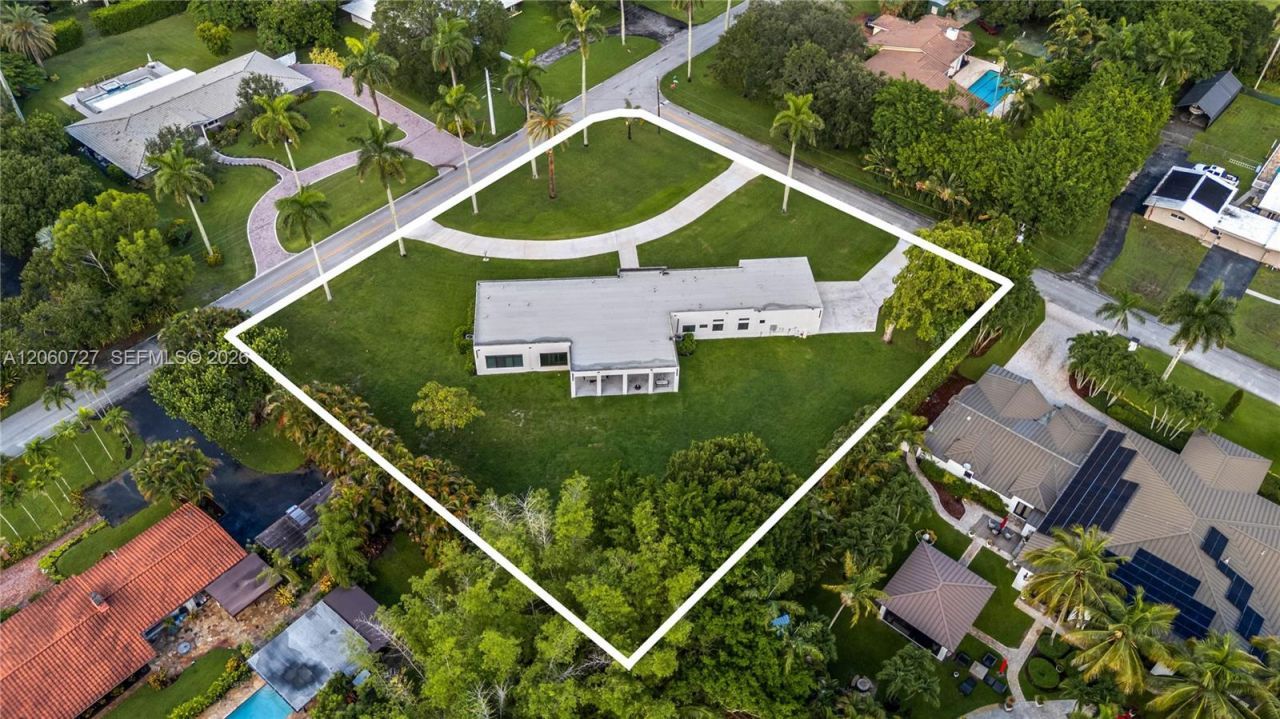 360 Holly Ln, Plantation, FL 33317 Photo