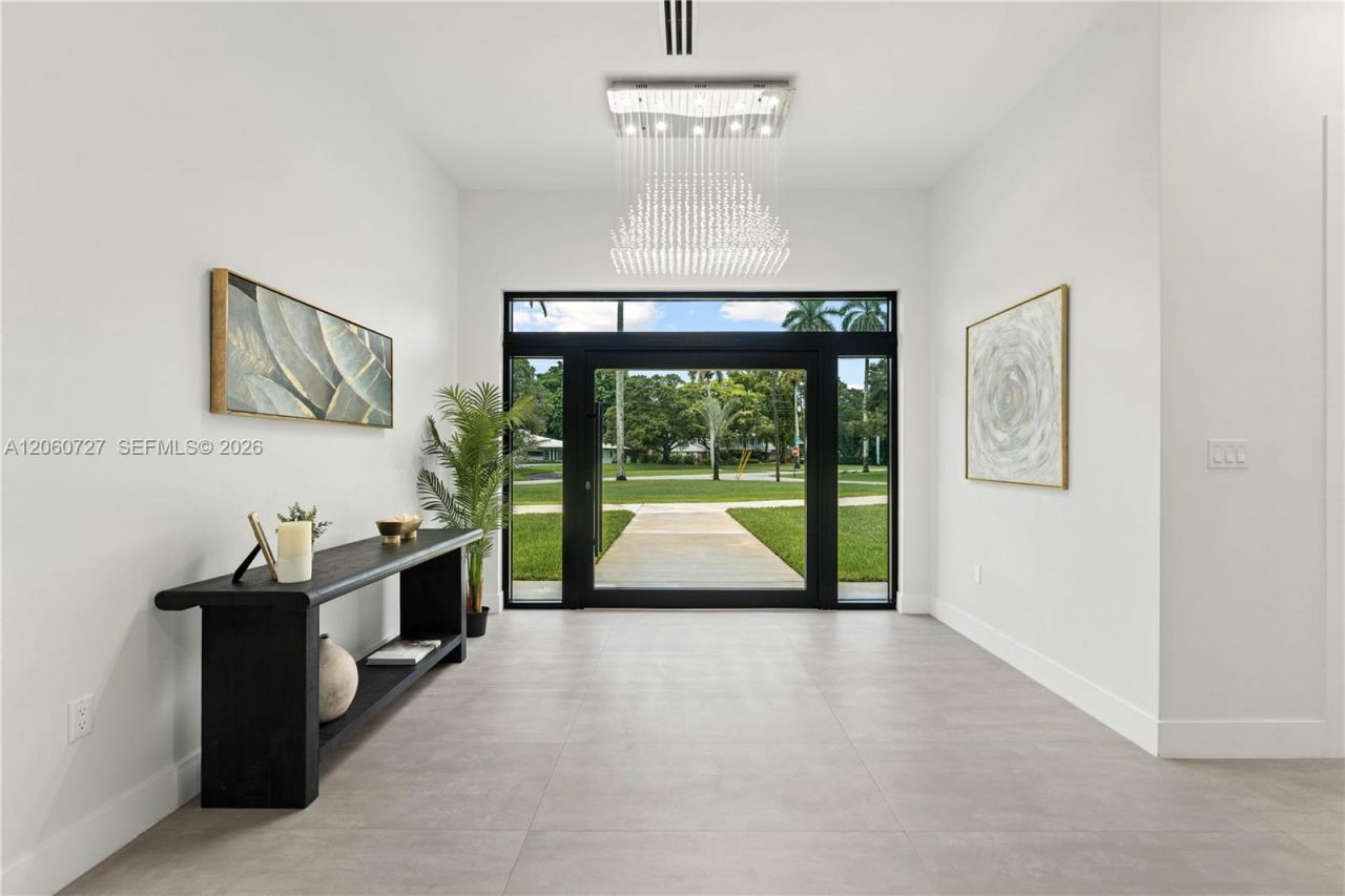 360 Holly Ln, Plantation, FL 33317 Photo