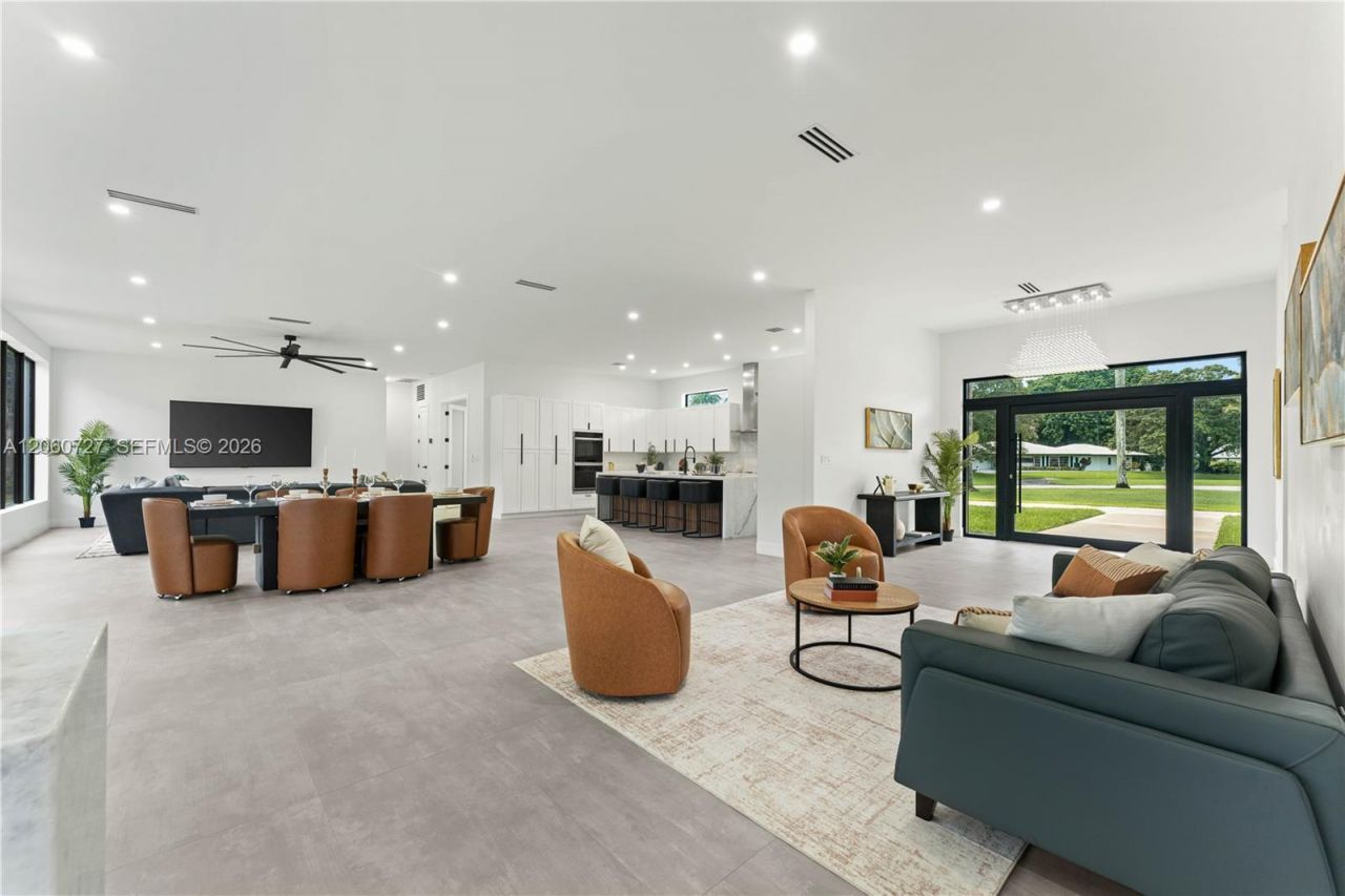 360 Holly Ln, Plantation, FL 33317 Photo
