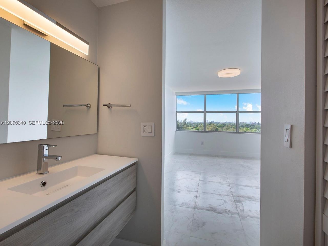 1200 NE Miami Gardens Dr, Unit 1013W, Miami, FL 33179 Photo