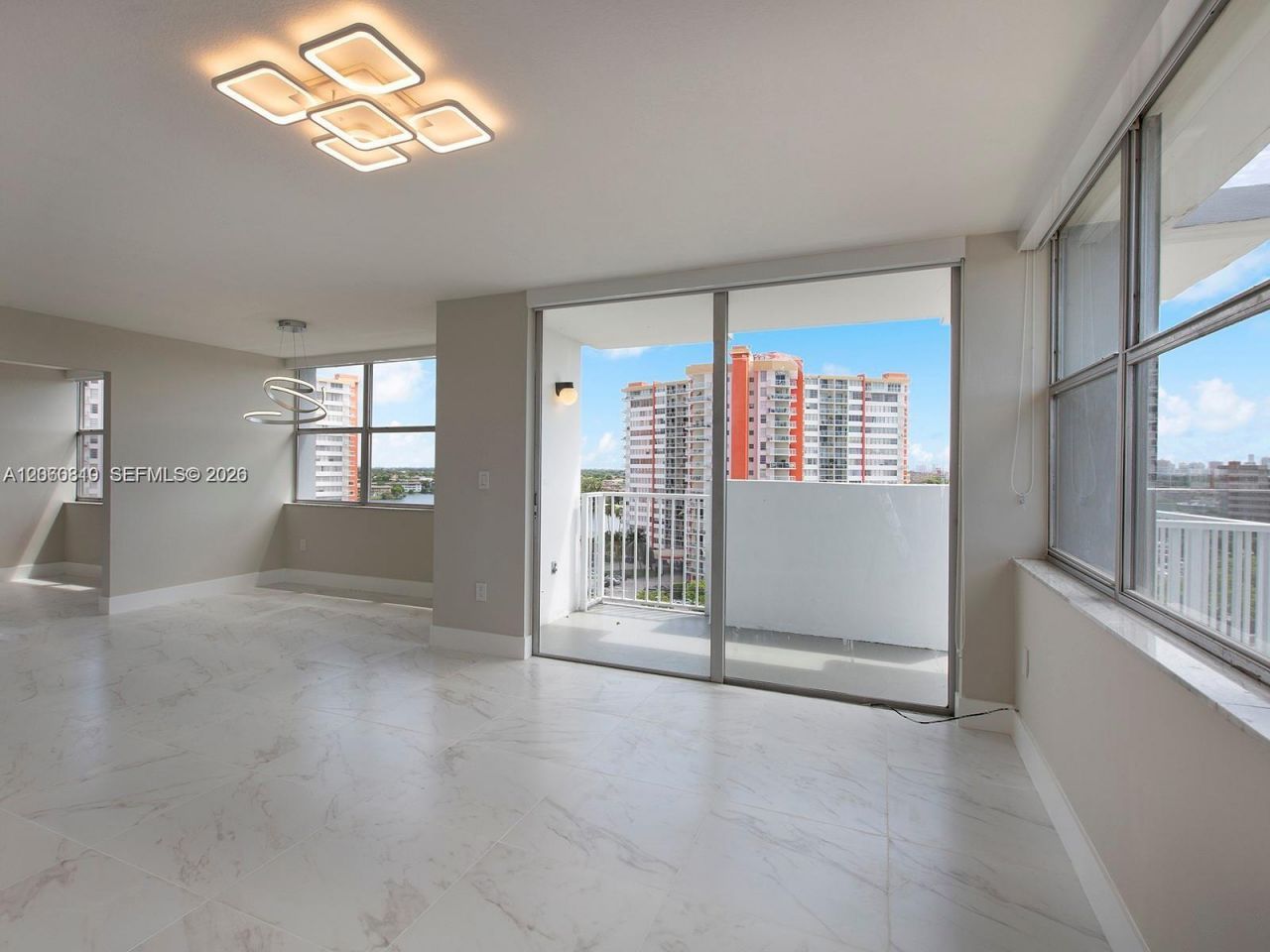 1200 NE Miami Gardens Dr, Unit 1013W, Miami, FL 33179 Photo