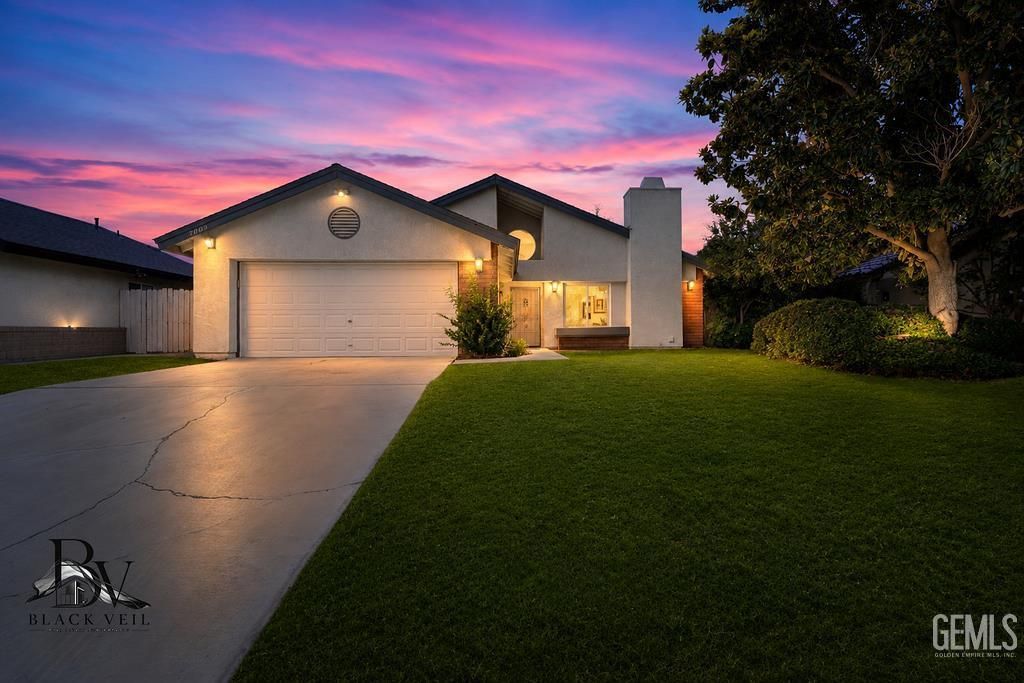 7005 Shelby Loop, Bakersfield, CA 93309 Main Photo