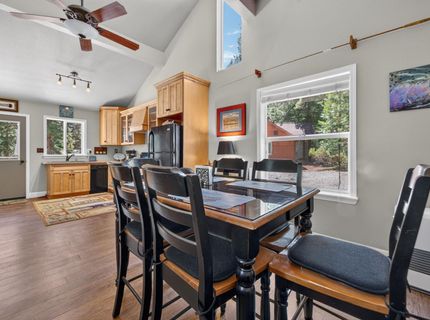 182 Peninsula Drive, Lake Almanor, CA 96137 Photo