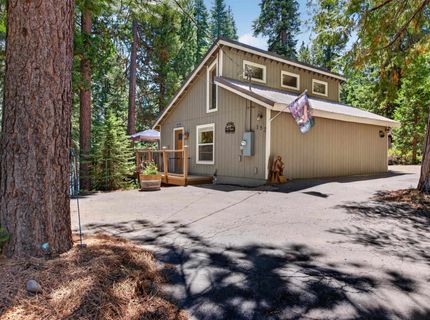 182 Peninsula Drive, Lake Almanor, CA 96137 Photo