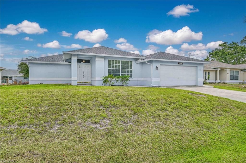 9232 Cypress Dr N, Fort Myers, FL 33967 Photo
