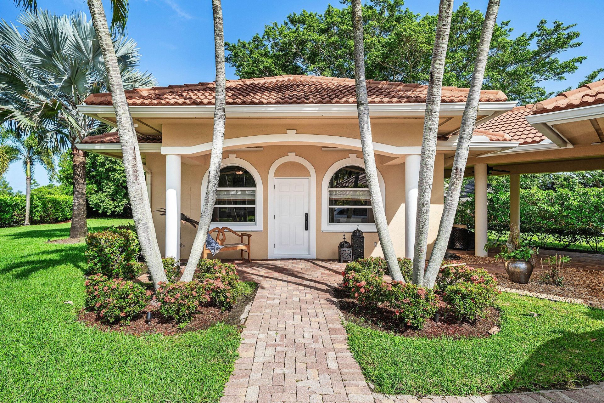 221 Thornton Drive, Palm Beach Gardens, FL 33418 Photo