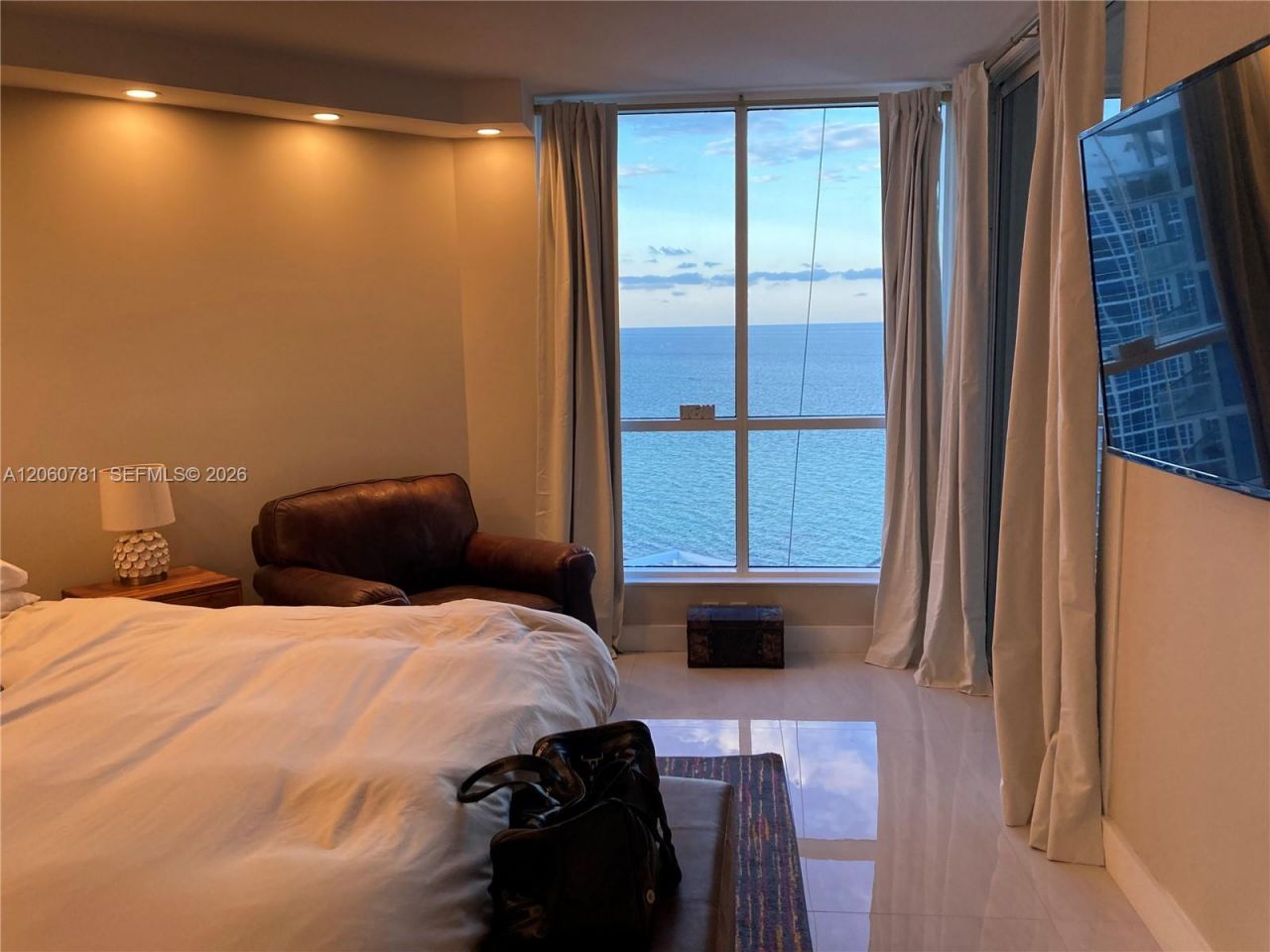 6767 Collins Ave , Unit 1701, Miami Beach, FL 33141 Photo