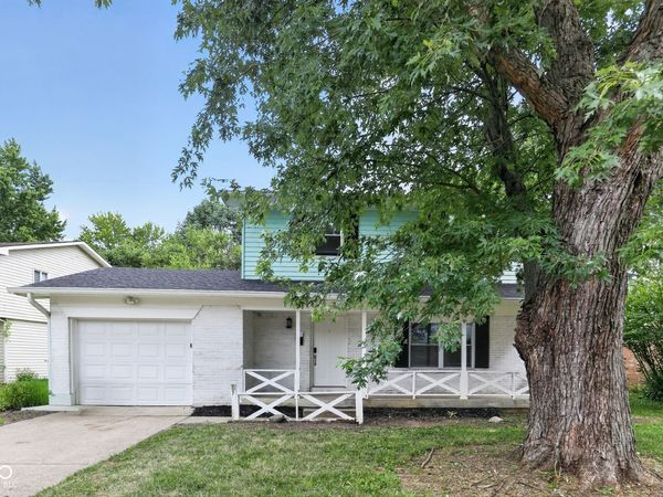 10211 Meadowlark Drive , Indianapolis, IN 46235
