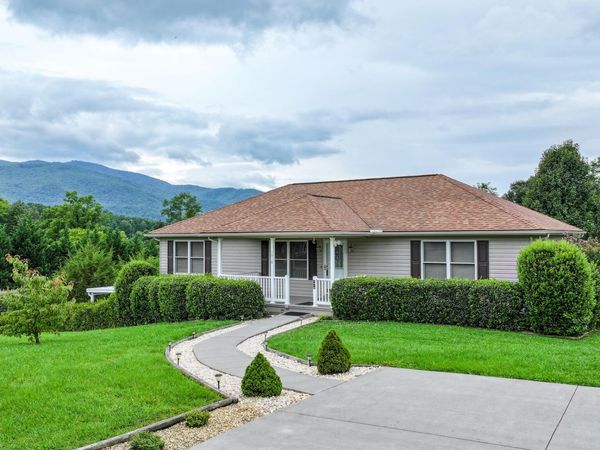 1016 Dawning Road, Newport, TN 37821