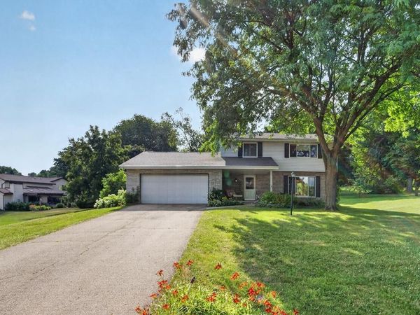 4507 Stonewood Drive, Middleton, WI 53562