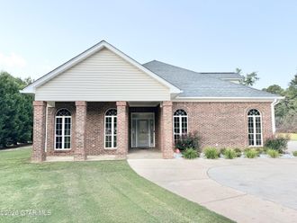 2203 Lake Lowndes Road Columbus, MS 39702