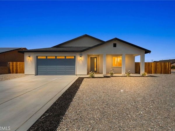 10433 Trumbull St, California City, CA 93505