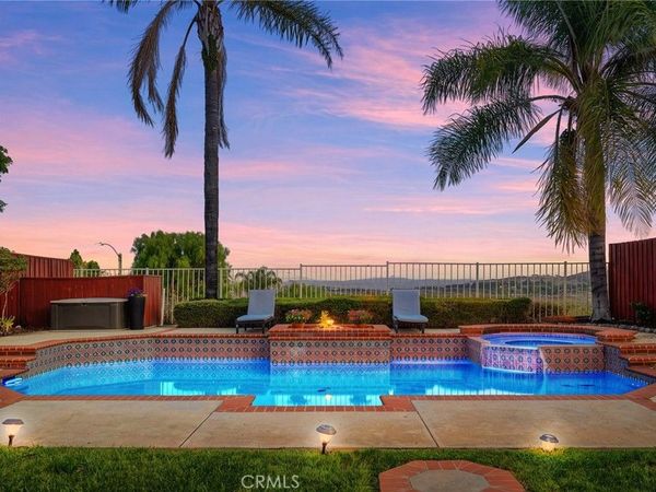18541 Olympian Court, Canyon Country, CA 91351