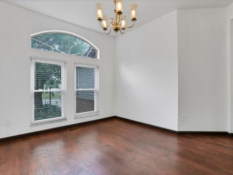8683 Linick Drive, Reynoldsburg, OH 43068 Photo 13