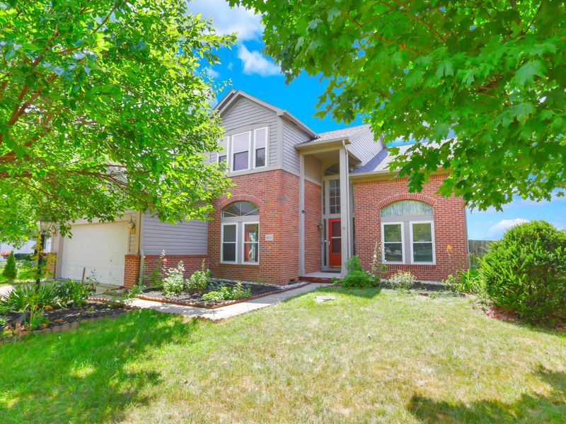 8683 Linick Drive, Reynoldsburg, OH 43068 Photo 2