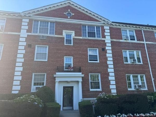 127 Second Street , Unit 1F, Garden City, NY 11530