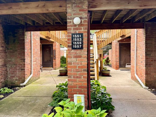 1555 Lafayette Drive, Unit B, Columbus, OH 43220
