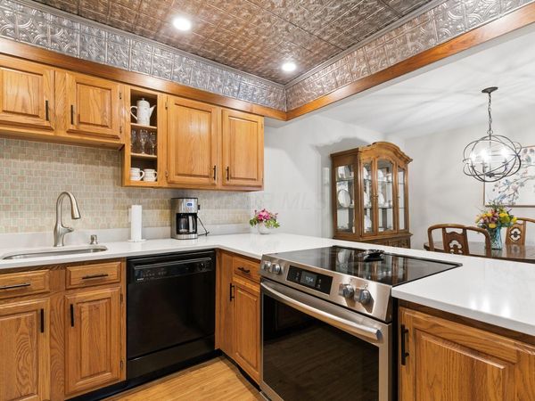 1555 Lafayette Drive, Unit B, Columbus, OH 43220