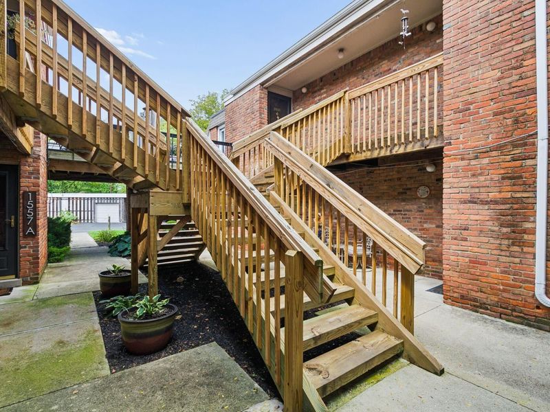 1555 Lafayette Drive, Unit B, Columbus, OH 43220 Photo 28