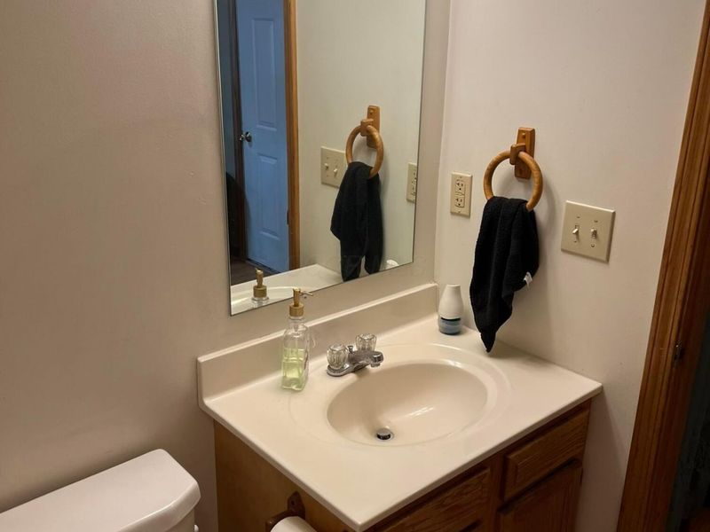5024 Nelson Drive, Ashville, OH 43103 Photo 14