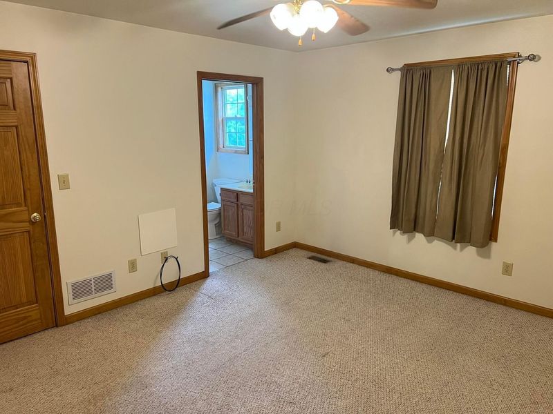 5024 Nelson Drive, Ashville, OH 43103 Photo 24