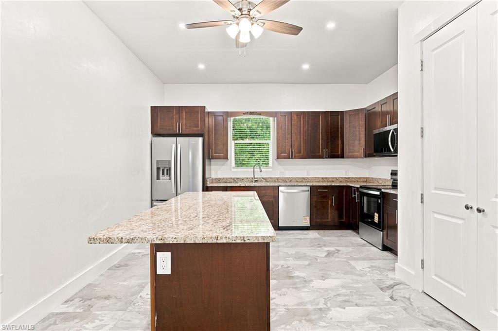 1853 Della Dr , Naples, FL 34117 Photo
