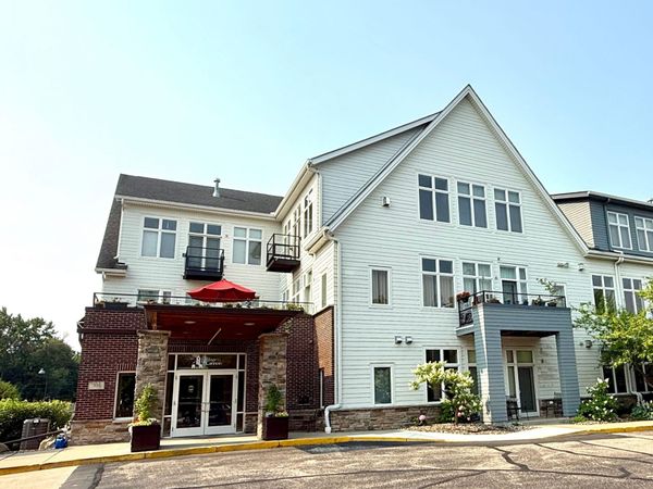 301 7th Street W, Unit 2402, Northfield, MN 55057