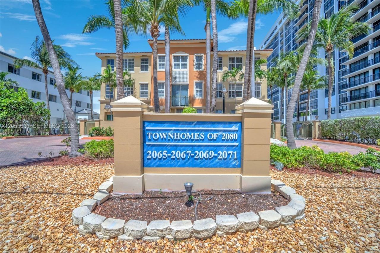 2065 S Ocean Dr, Unit TH1, Hallandale Beach, FL 33009 Photo