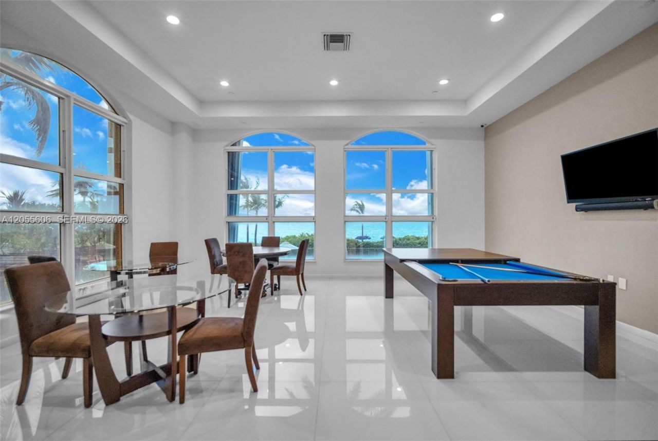2065 S Ocean Dr, Unit TH1, Hallandale Beach, FL 33009 Photo