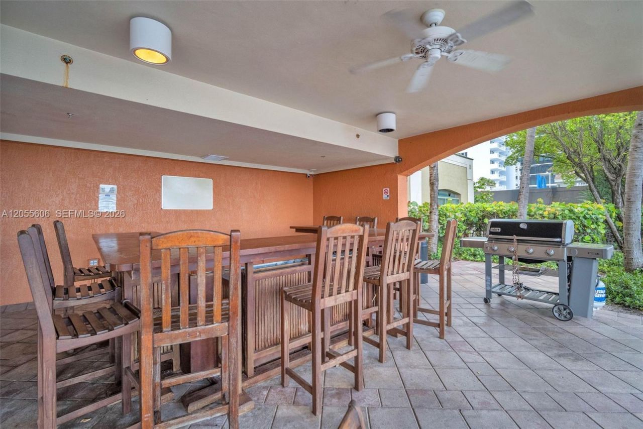 2065 S Ocean Dr, Unit TH1, Hallandale Beach, FL 33009 Photo