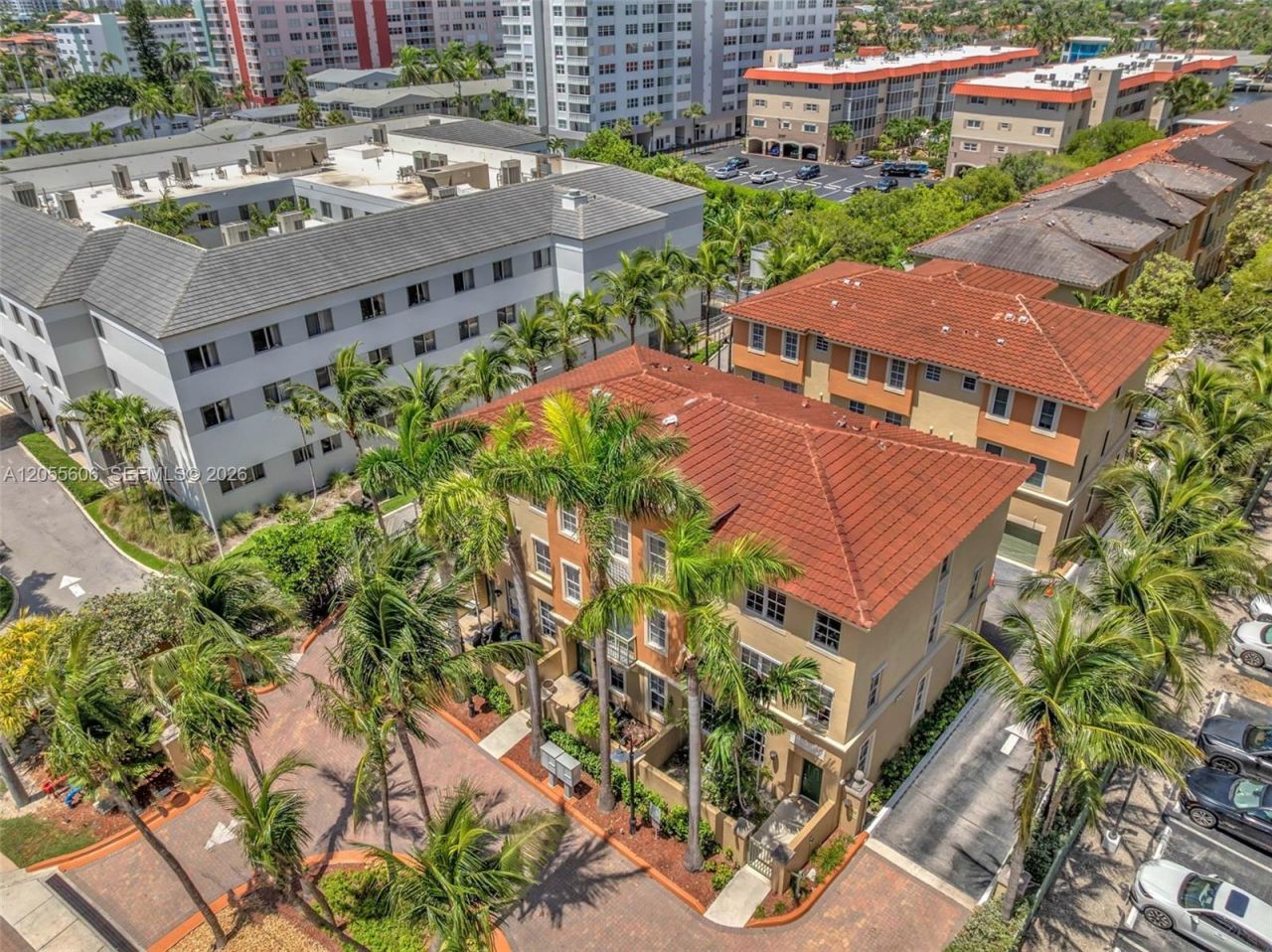 2065 S Ocean Dr, Unit TH1, Hallandale Beach, FL 33009 Photo