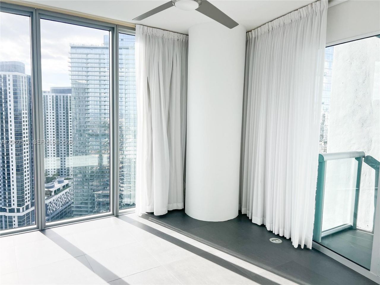 888 Biscayne Blvd, Unit 3701, Miami, FL 33132 Photo