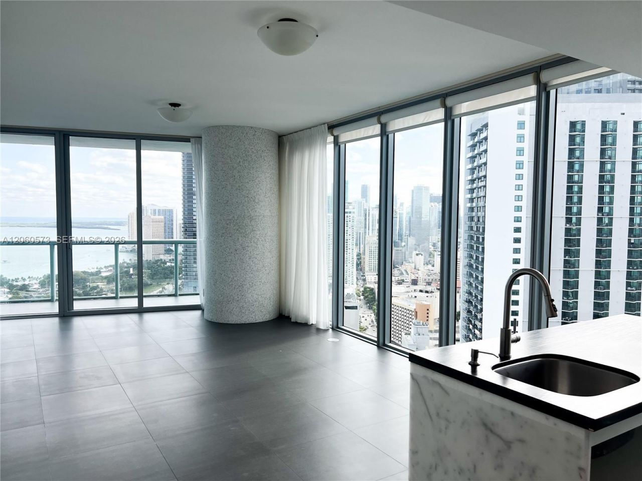 888 Biscayne Blvd, Unit 3701, Miami, FL 33132 Photo