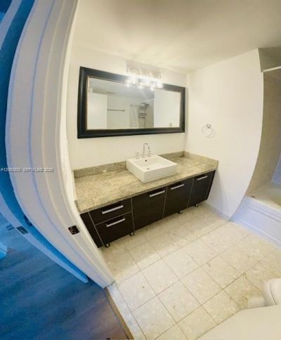 185 SW 7th St , Unit 1605, Miami, FL 33130 Photo