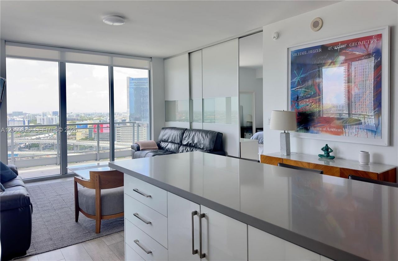 90 SW 3rd St , Unit 2012, Miami, FL 33130 Photo