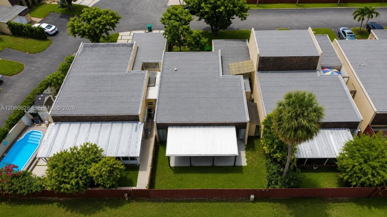 7334 Pepper Pike Dr , Hialeah, FL 33015 Photo