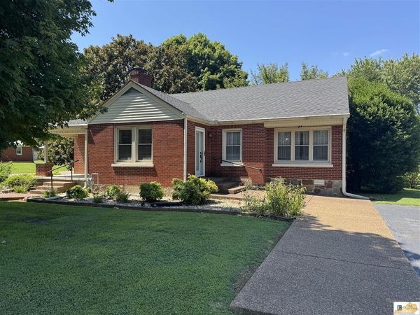 804 Owen Street , Cave City, KY 42127